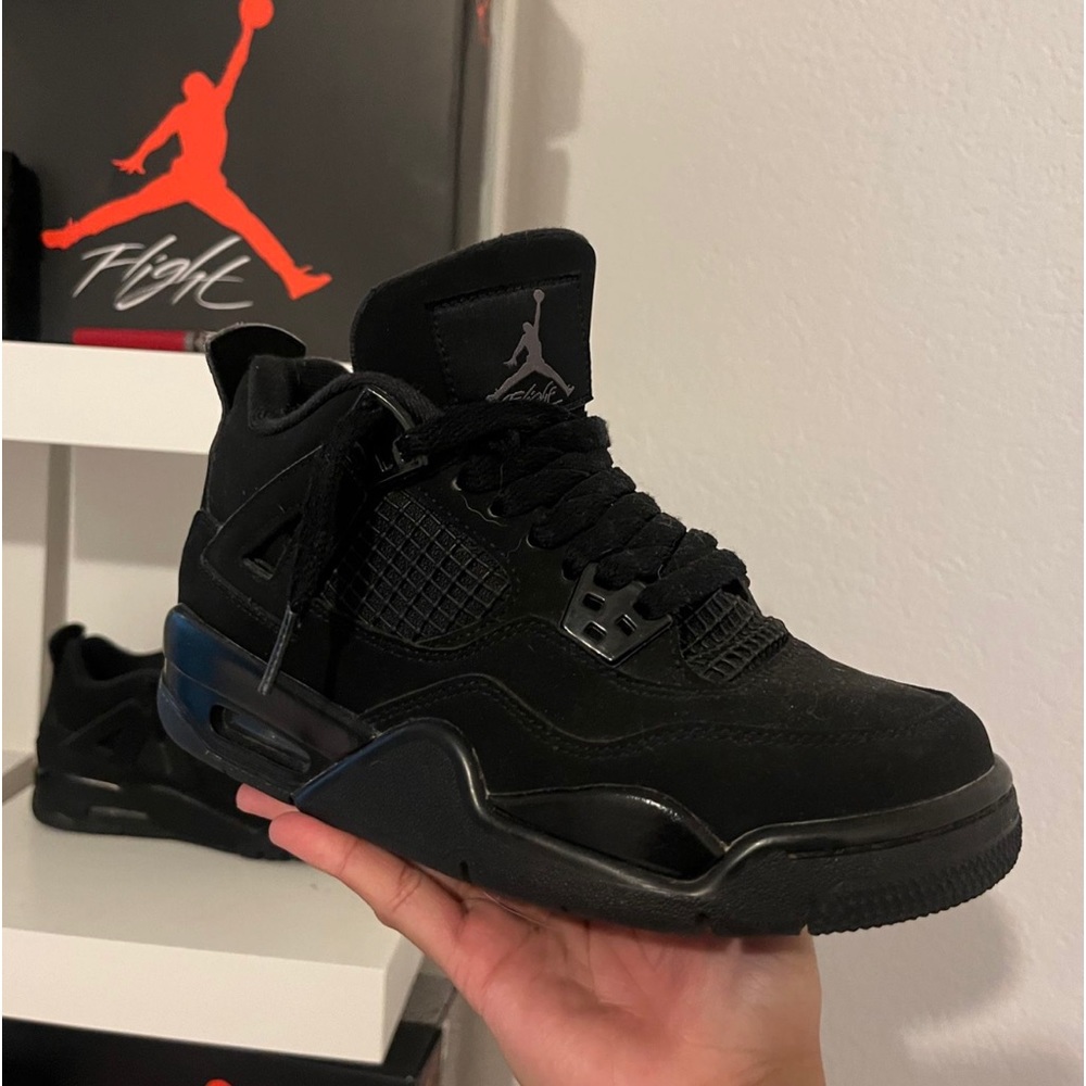 jordan 4s black cats size 4Y